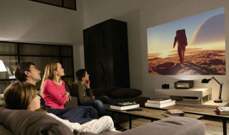 TV yayın akışı 12 Haziran Pazartesi! Hangi kanalda ne var, günün filmleri ve dizileri neler?