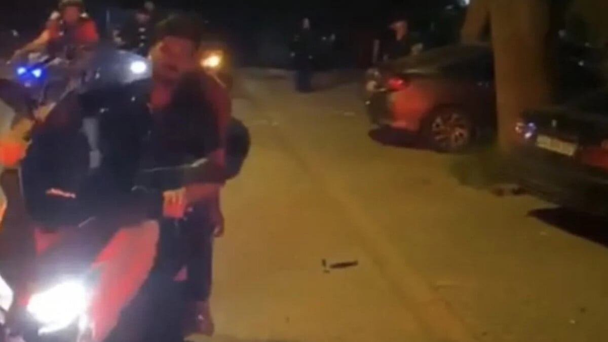 Üsküdar’da asker konvoyunda havaya ateş açıldı