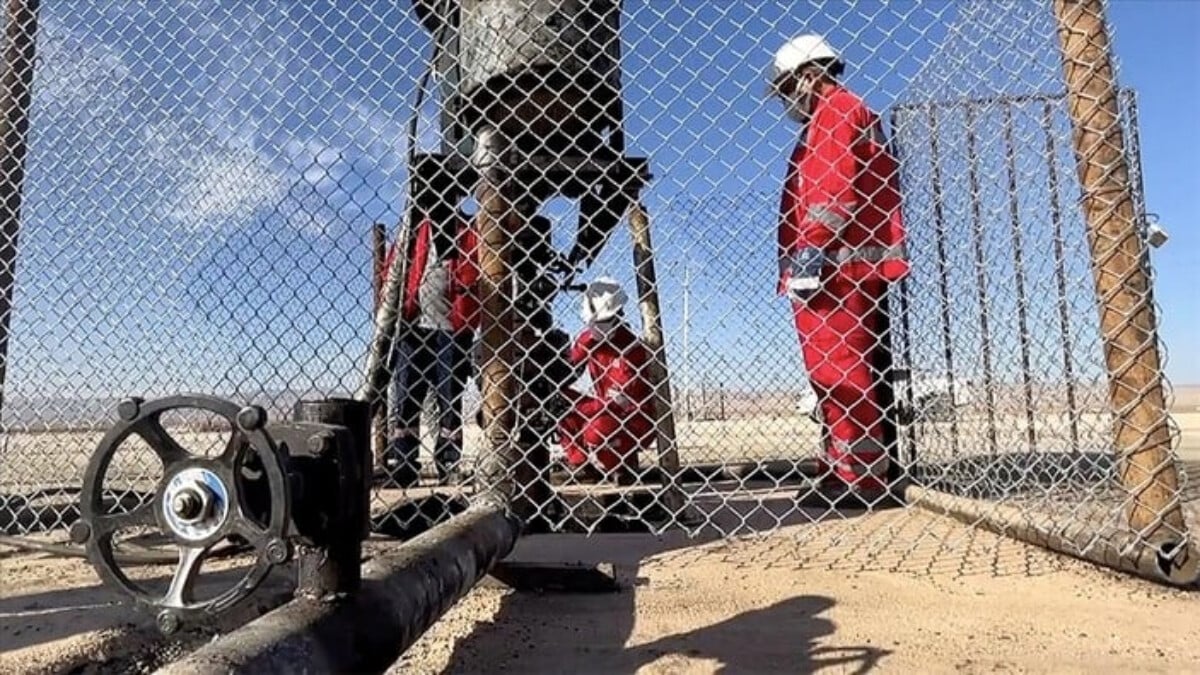 Yeraltı kaynaklı keşfediliyor! Günlük petrol üretimi 70 bin varili geçti