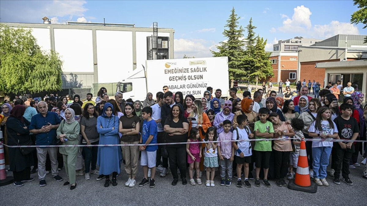 YKS maratonu sona erdi! ÖSYM görevlileri 45 gün sonra ailelerine kavuştu