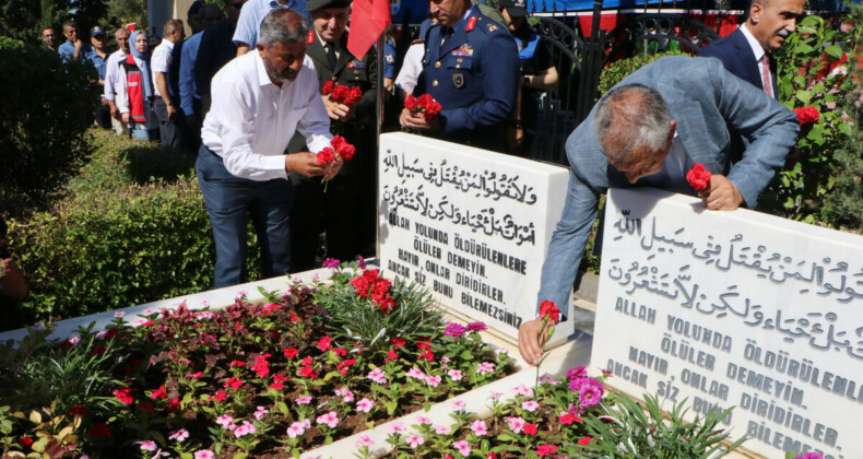 15 Temmuz mücadelesindeki ikiz polis şehitlerinin babası konuştu