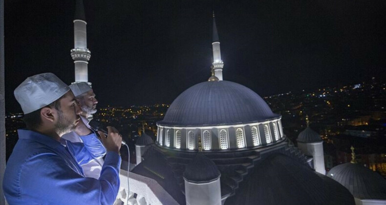 15 Temmuz’un 7’nci yıl dönümünde tüm camilerde sela okunacak