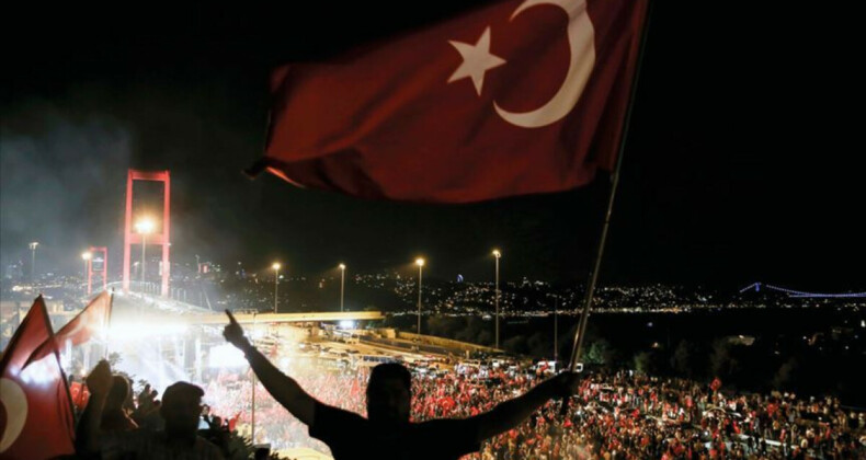 15 Temmuz’un kronolojisi: İhanet gecesinde dakika dakika yaşananlar