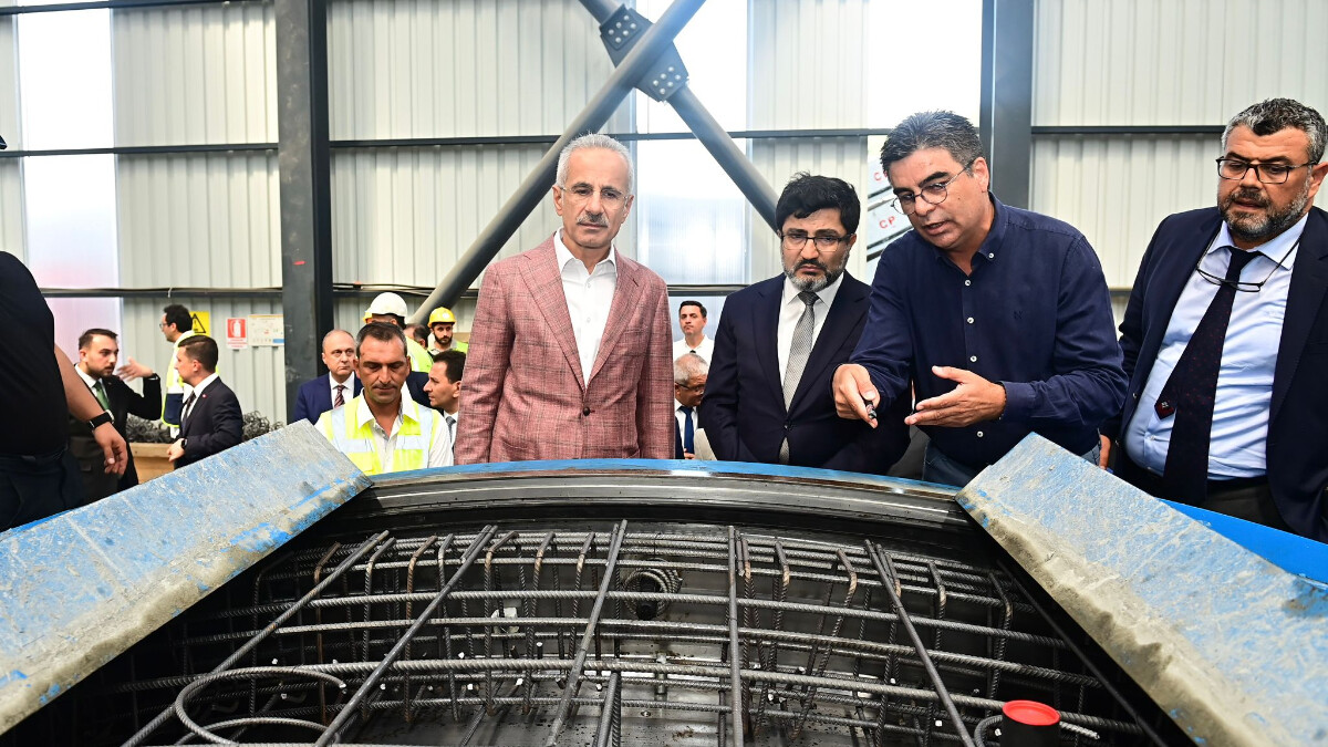 Abdulkadir Uraloğlu: Türkiye’nin kalkınmasına ve istihdamına ulaşım modlarımızla katkı veriyoruz