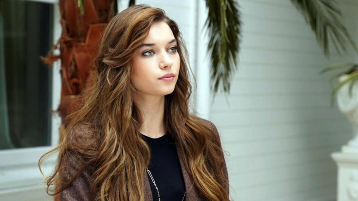 Afra Saraçoğlu ‘Barbie’ oldu, Instagram yıkıldı! “Barbie işine bak kardeşim”