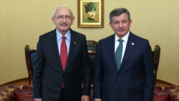 Ahmet Davutoğlu’ndan Kemal Kılıçdaroğlu’na ziyaret