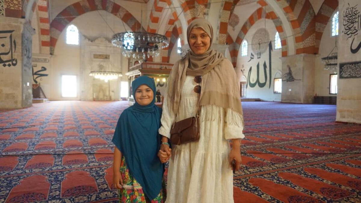 Almanya’dan gelen gurbetçi aile, dönüş yolunda gezdikleri Edirne’ye hayran kaldı