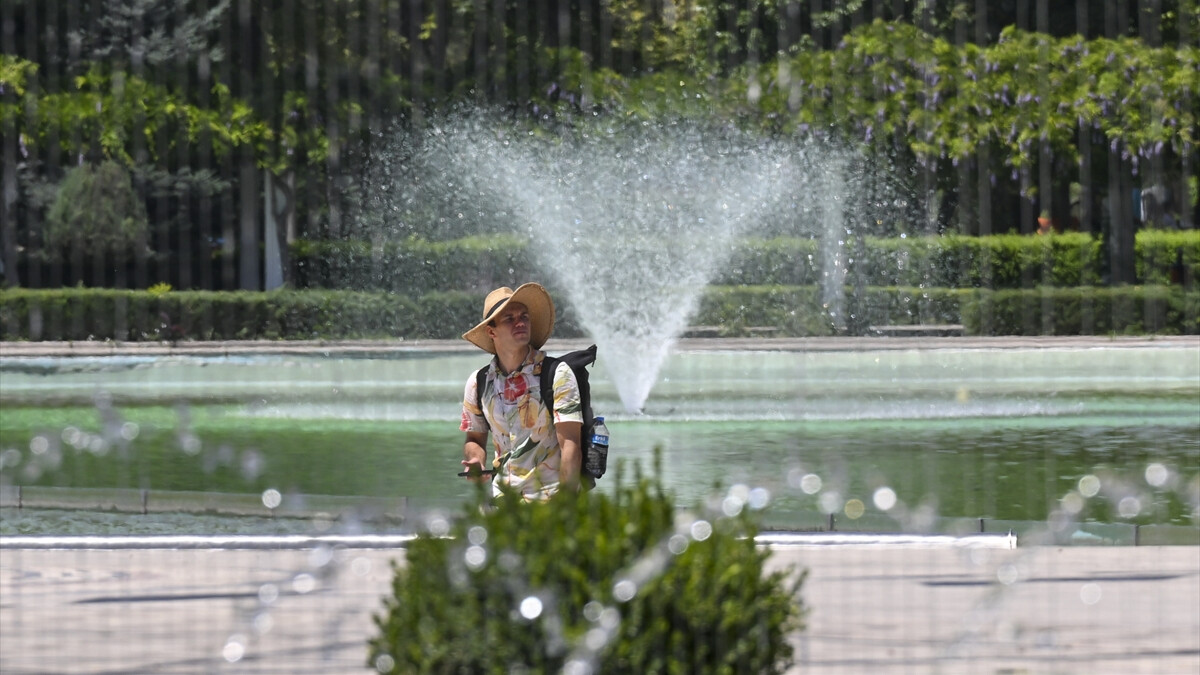 Ankara kavruluyor! İstanbul serinledi