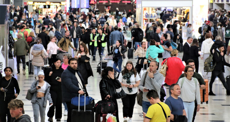 Antalya 2019 rekorunun üstüne çıktı! 8 milyon 11 bin 828 turist ağırladı