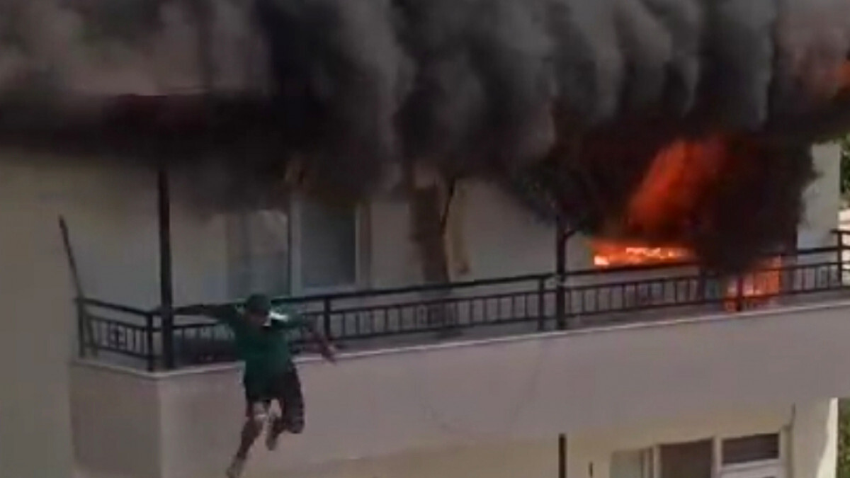 Antalya’da kardeşleriyle kavga ettikten sonra evini yaktı: Ev kullanılamaz hale geldi