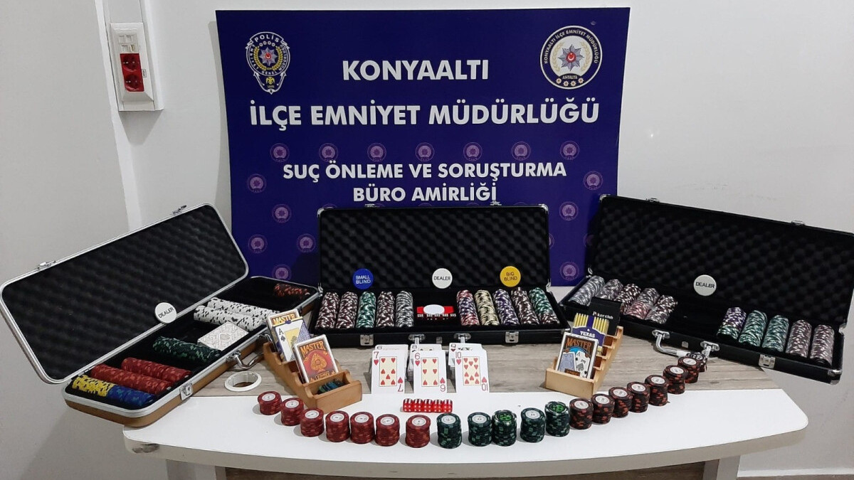 Antalya’da kumar oynayan 14 kişiye cezai işlem uygulandı