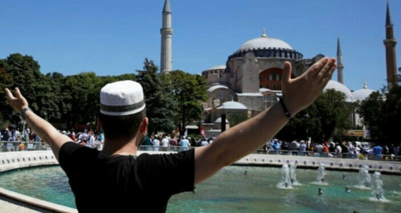 Ayasofya Camii’nin ibadete açılışının üçüncü yılı