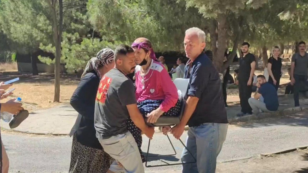 Bakırköy’de hastanede yangın paniği! Hastalar tahliye edildi