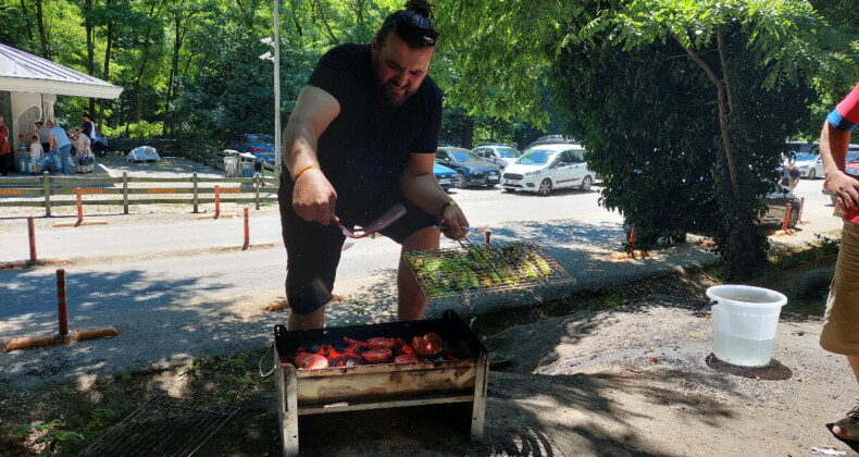 Bayram tatilini İstanbul’da geçirenler Belgrad Ormanı’nı doldurdu