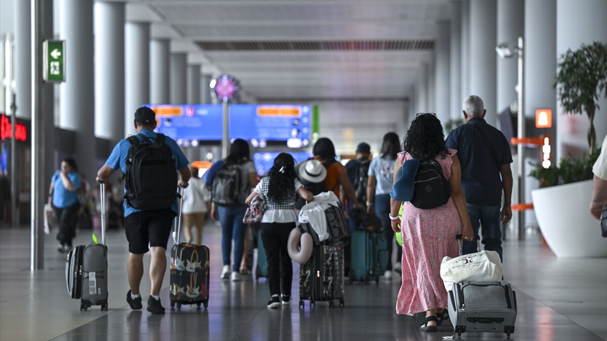 Bayramda kara, deniz ve hava yoluyla 35 milyonun üzerinde yolcu seyahat etti