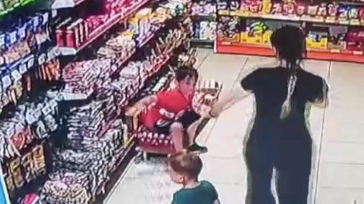 Bolu’daki markete giden iki kardeşin yumurta kolisiyle imtihanı