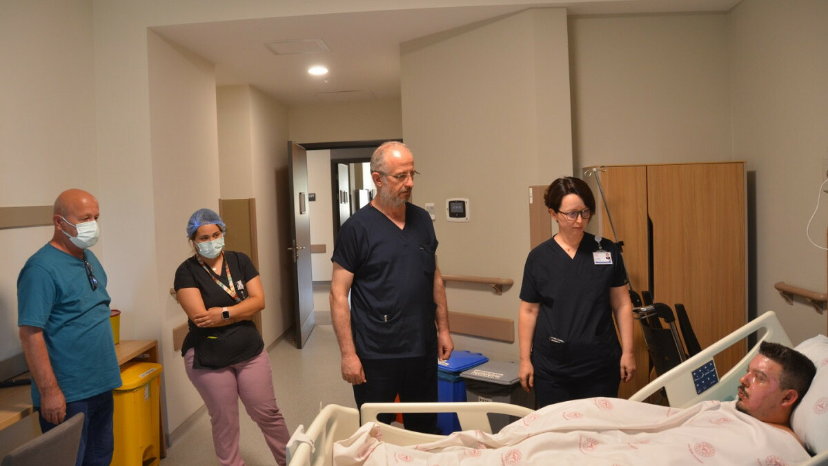 Bursa’da piknikte döktüğü mangal jeli ikinci derecede yanık oluşturdu: 3 ameliyat geçirdi