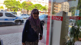 Bursa’da tarlada çalışarak kazandığı parayı kaybeden kadına parası ulaştırıldı