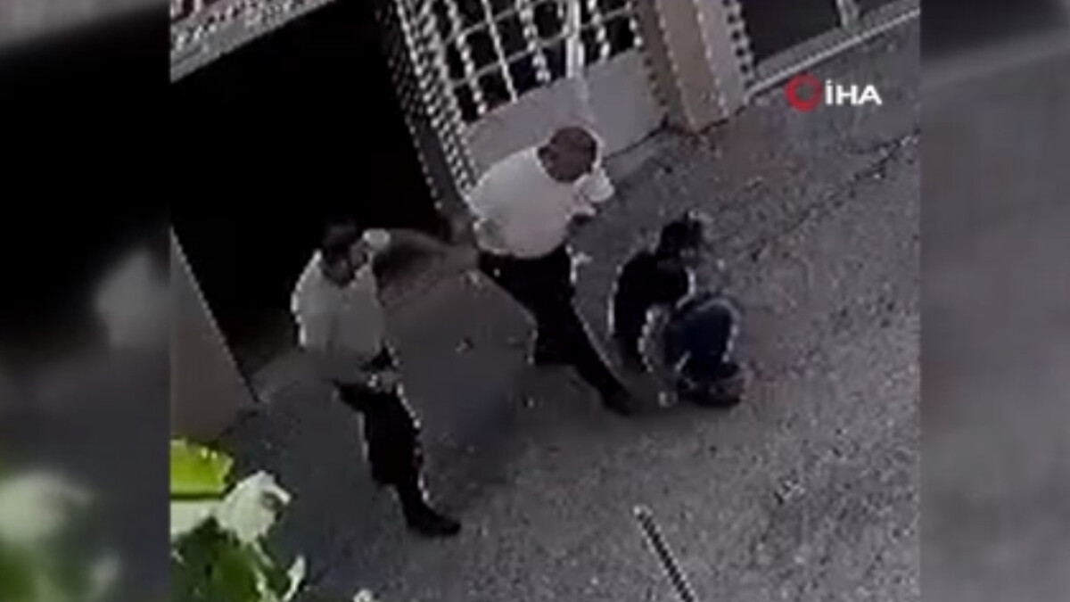 Bursa’da yakaladığı hırsızı yerden yere vurdu