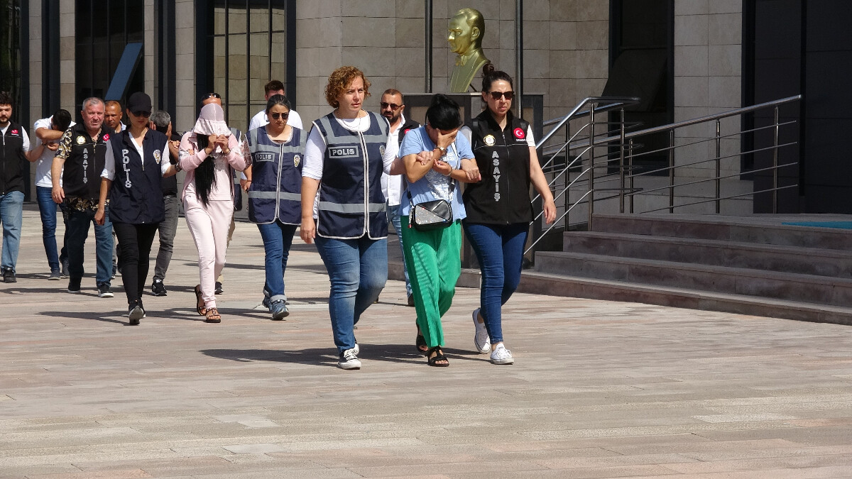 Çanakkale’de fuhuştan 1 milyon TL kazanç sağladılar