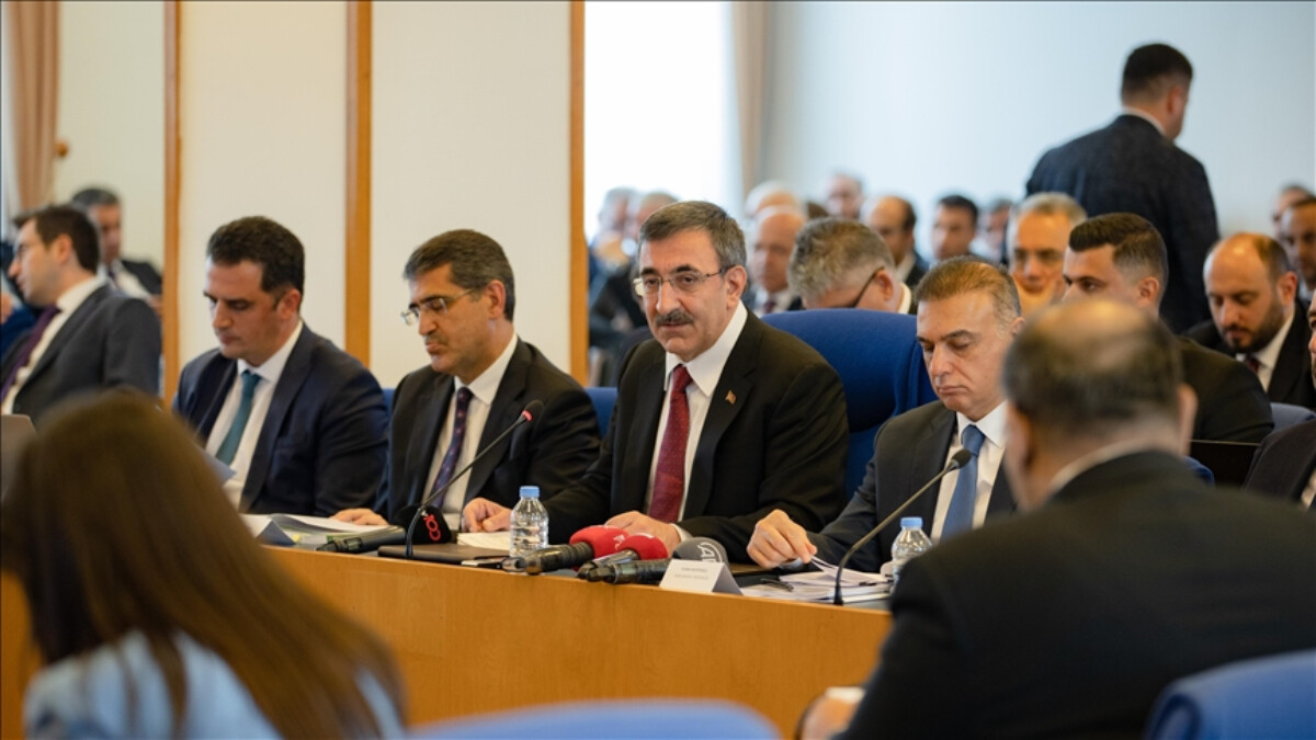 Cevdet Yılmaz: Ekonomimiz, savaşın tüm olumsuzluklarına rağmen 2022’de yüzde 5,6 büyümeyi başarmıştır