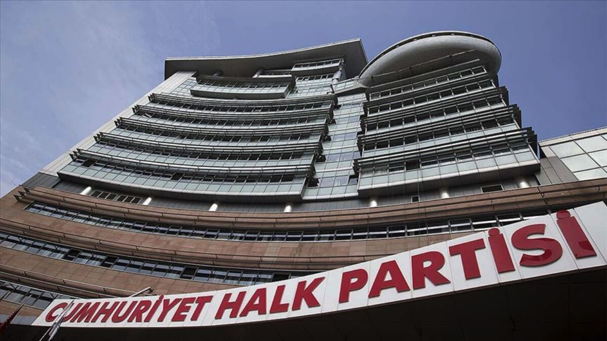 CHP MYK olağanüstü toplandı: Sızdırılan toplantıda bulunan üyelerin istifası istenecek