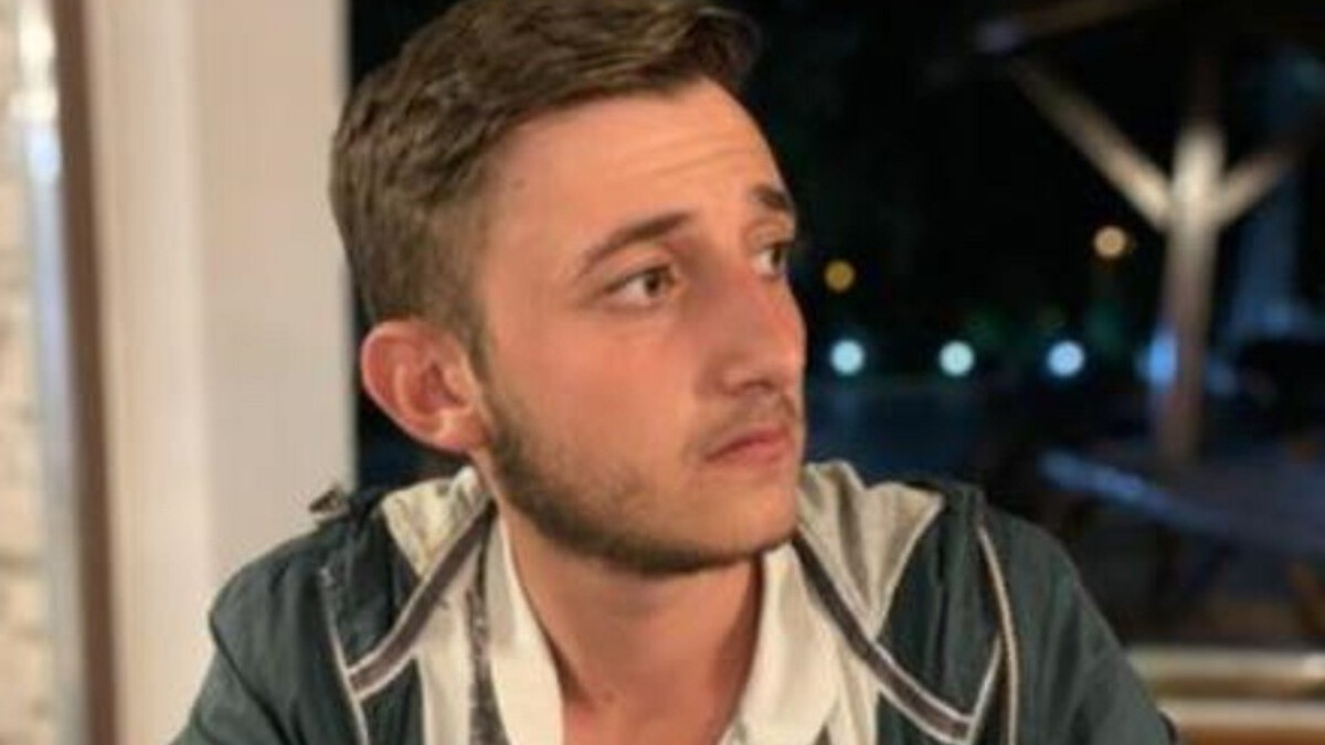 Çorum’da devrilen tomruk yüklü kamyon şoförü kurtarılamadı