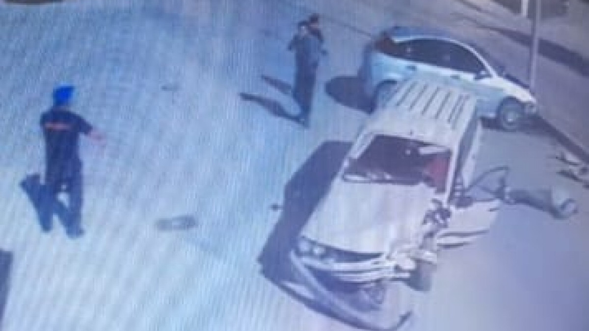 Çorum’da iki otomobilin çarpıştığı kaza kamerada