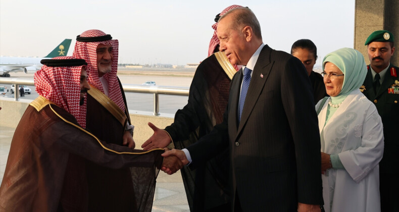 Cumhurbaşkanı Erdoğan Suudi Arabistan’da