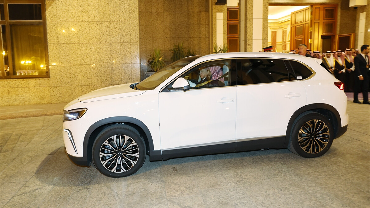 Cumhurbaşkanı Erdoğan, Veliaht Prens Selman’a yerli otomobil Togg’u hediye etti