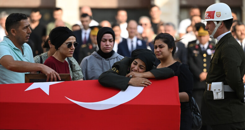 Edirne’de şehit düşen Piyade Astsubay Kıdemli Çavuş Mehmet Özler’in naaşı memleketine gönderildi