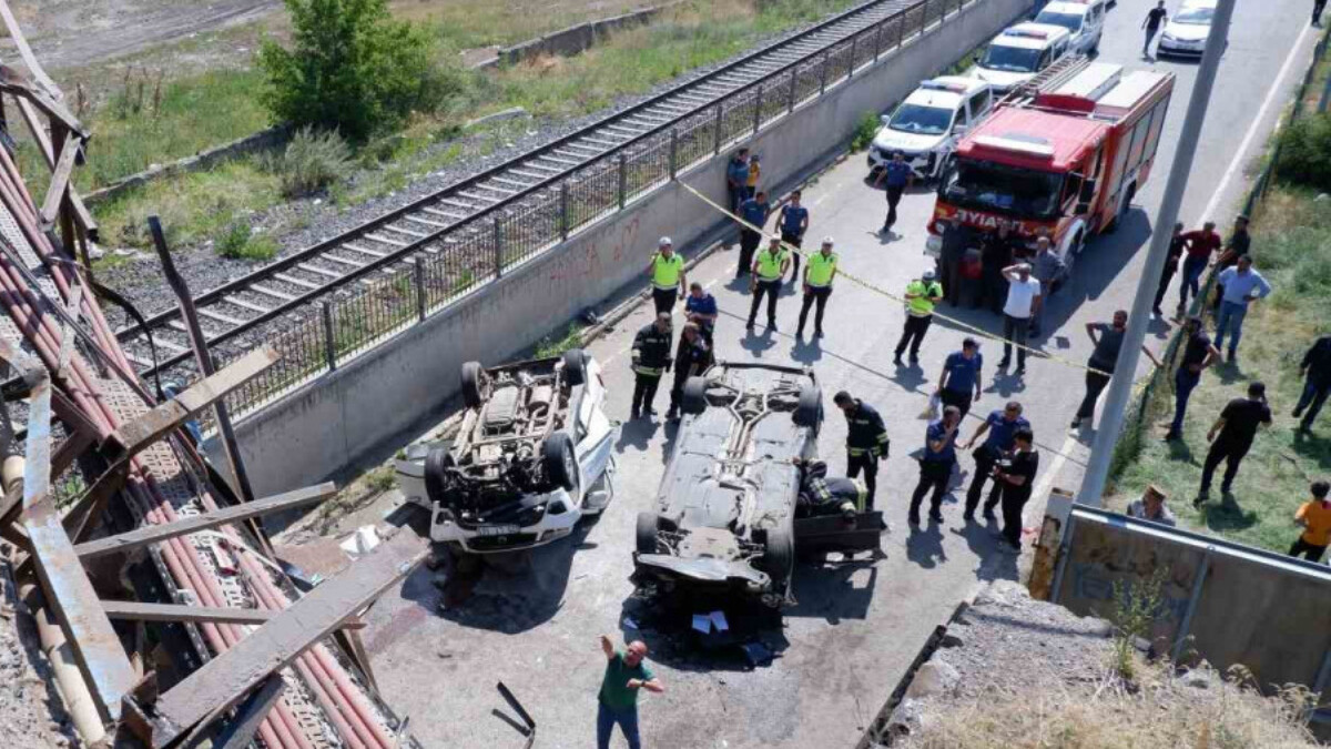 Erzurum’da 2 araç 7 metrelik köprüden düştü
