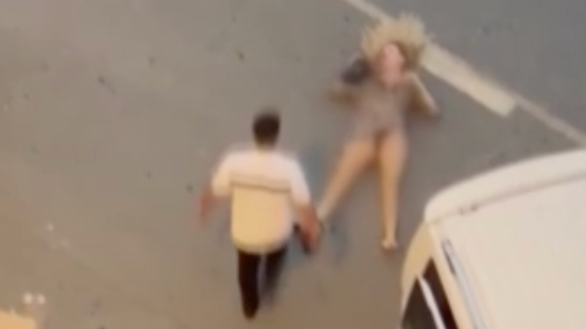 Esenyurt’ta kadını döven maganda çevredekileri de tehdit etti