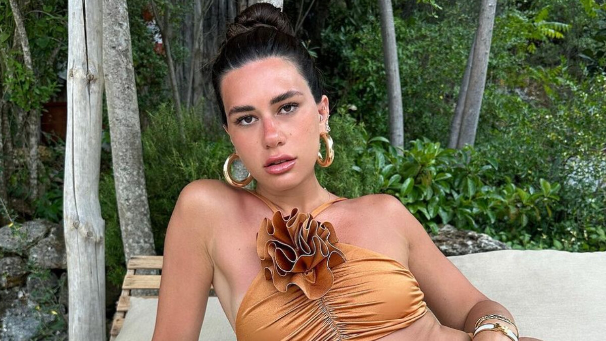 Fenomen Sibil Çetinkaya güneş banyosunda! Karamel teniyle boy boy paylaştı…