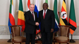 Güney Afrika Cumhurbaşkanı Ramaphosa: Putin’i tutuklamak savaş ilanı olur