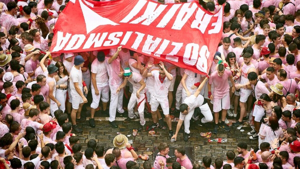 İspanya’nın ünlü San Fermin festivalinden kareler