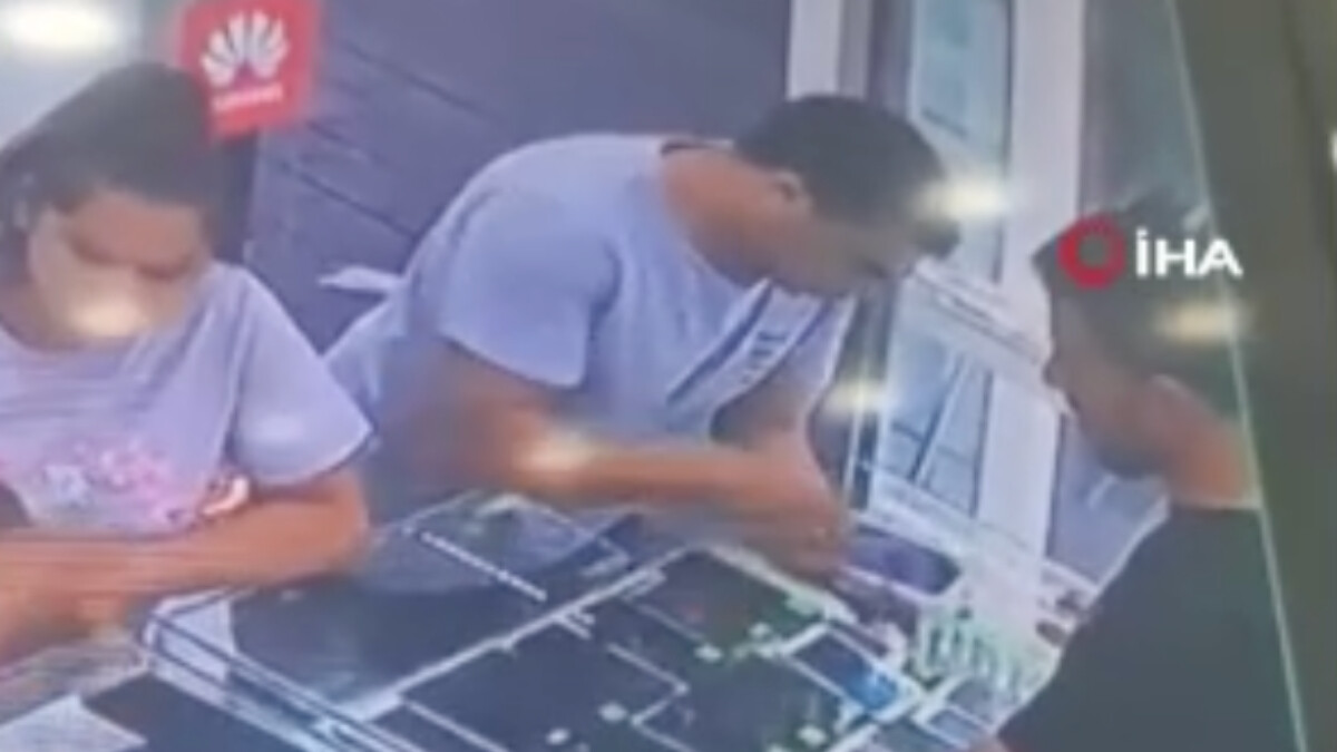 İstanbul’da incelediği telefonu alıp kaçan hırsız