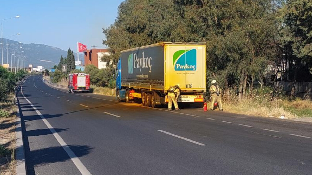 İzmir’de asit yüklü tırda sızıntı paniği