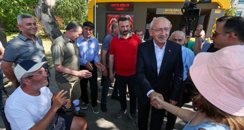 Kemal Kılıçdaroğlu taksici esnafını ziyaret etti: ÖTV artışına tepki gösterdi