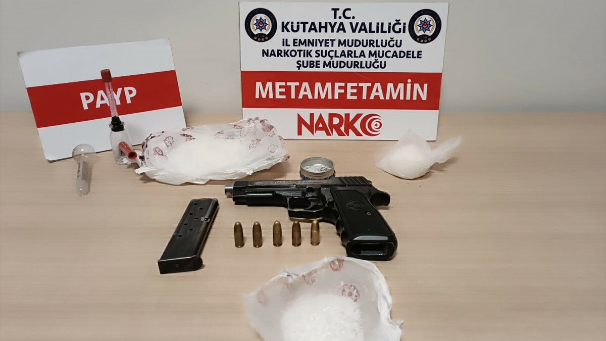 Kütahya’da uyuşturucu operasyonunda 4 tutuklama