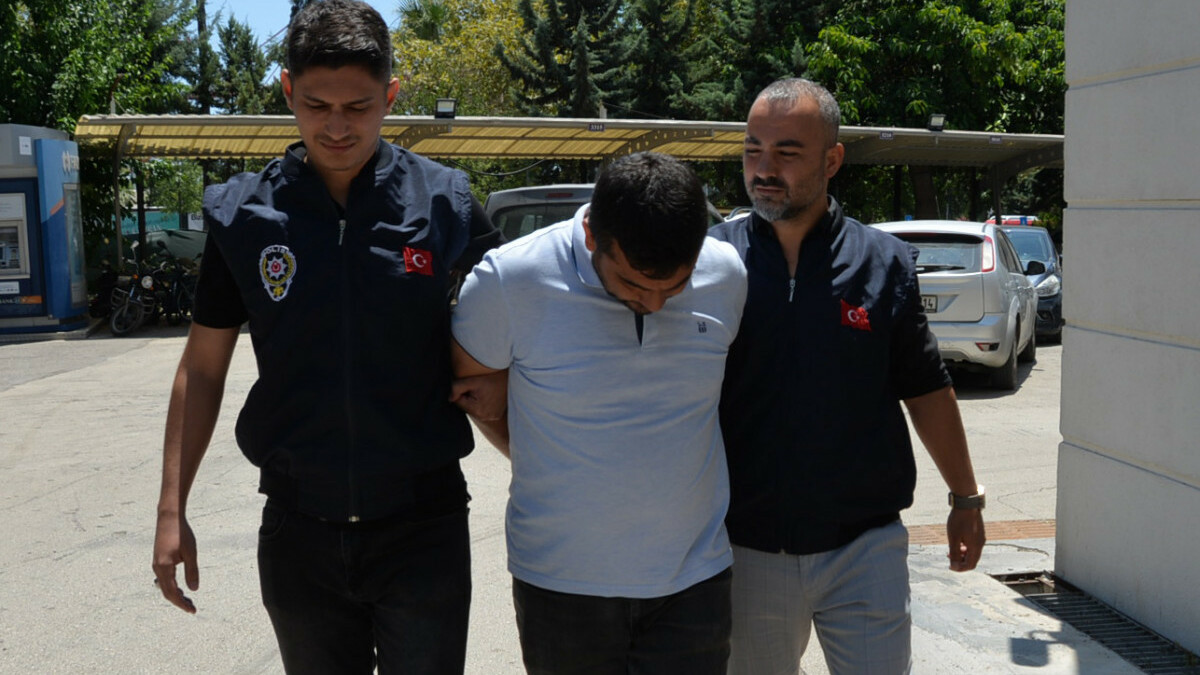 Mersin’de kira dolandırıcısı yakalandı