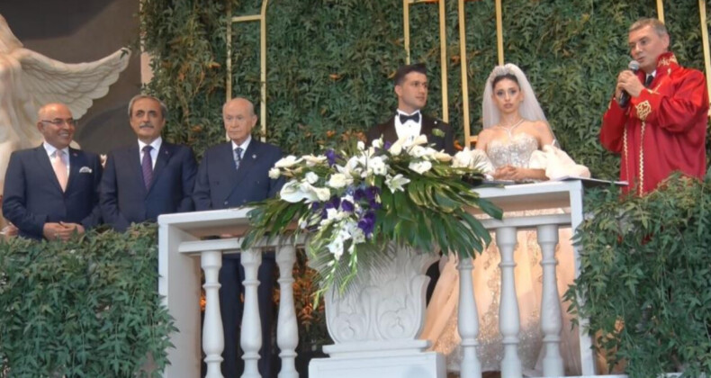 MHP lideri Devlet Bahçeli nikah şahidi oldu