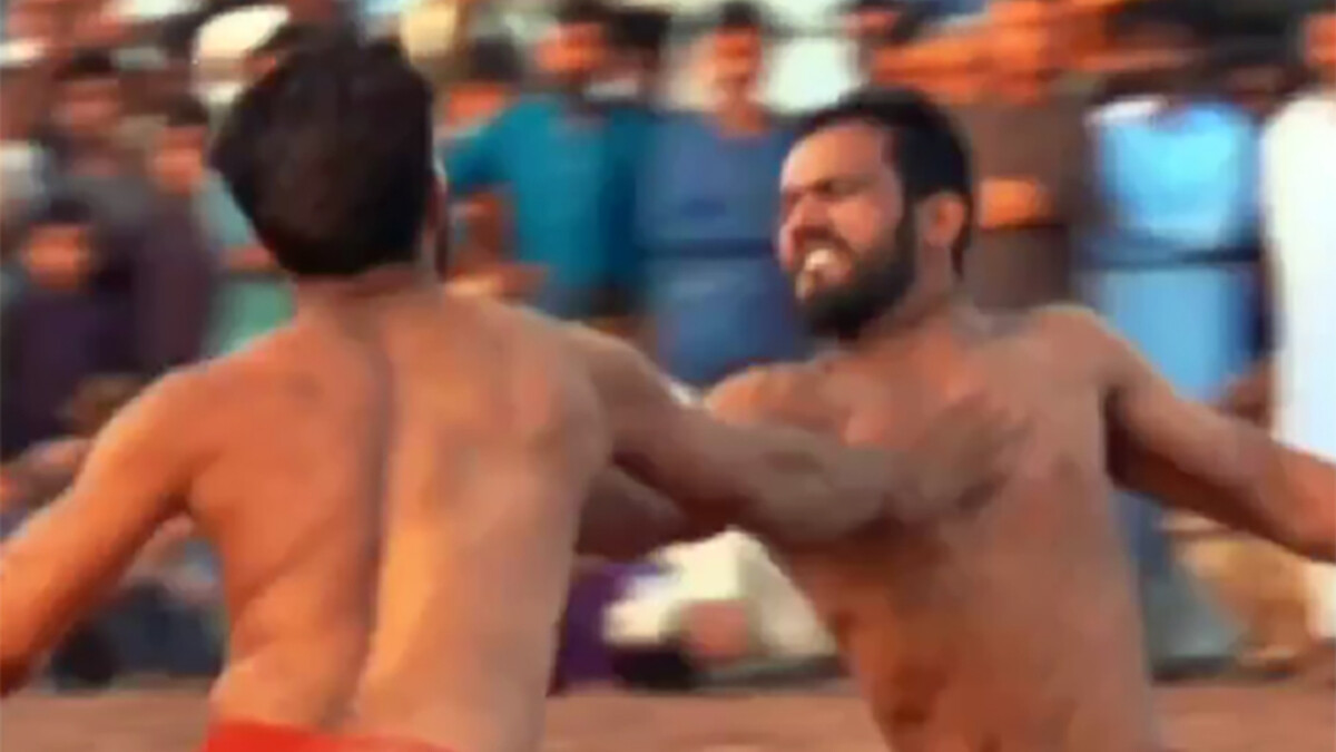 Pakistan’da yüz tokatlama sporu popüler hale geldi