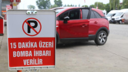 Rize’de deponun önüne araç park eden sürücülere esnaftan uyarı: ’15 dakika üzeri bomba ihbarı verilir’