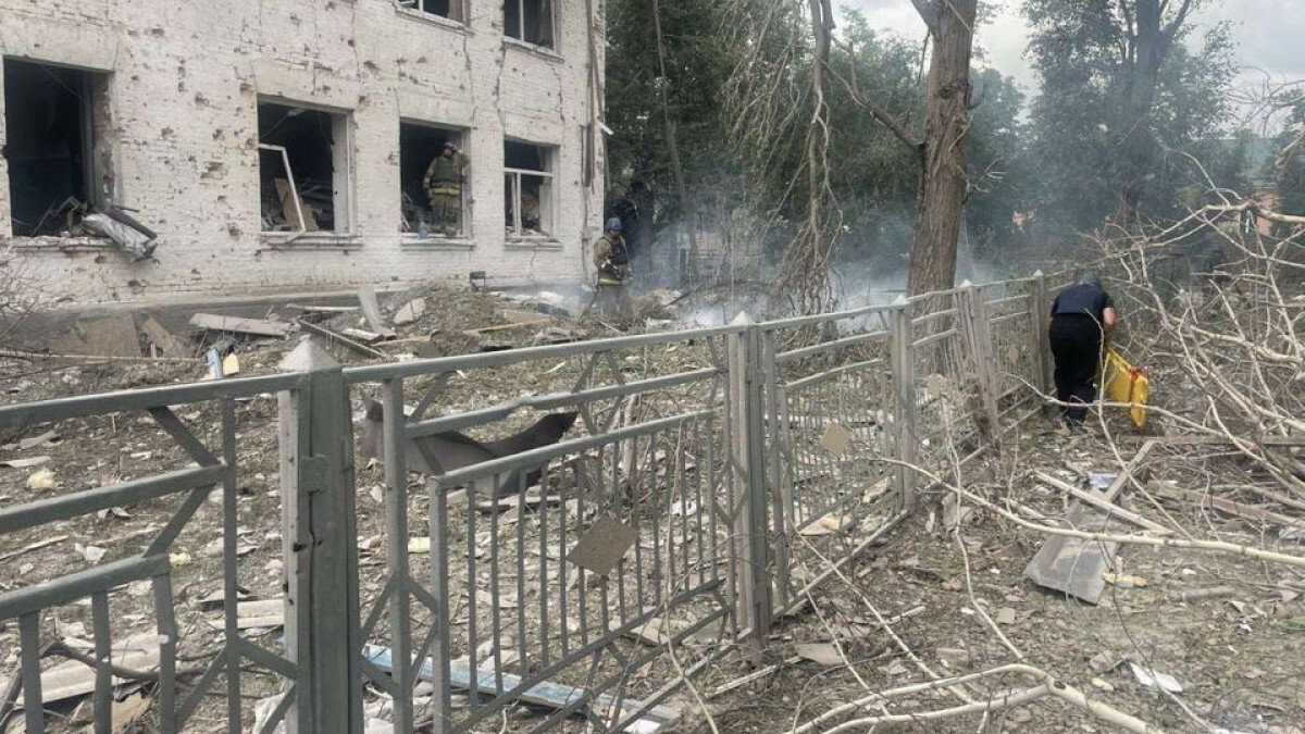 Rus güçleri, Ukrayna’da bir okulu vurdu: 4 ölü