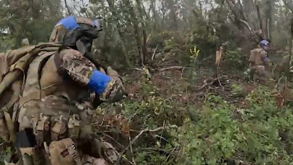 Rus siper hattına taarruz eden Ukrayna askerleri