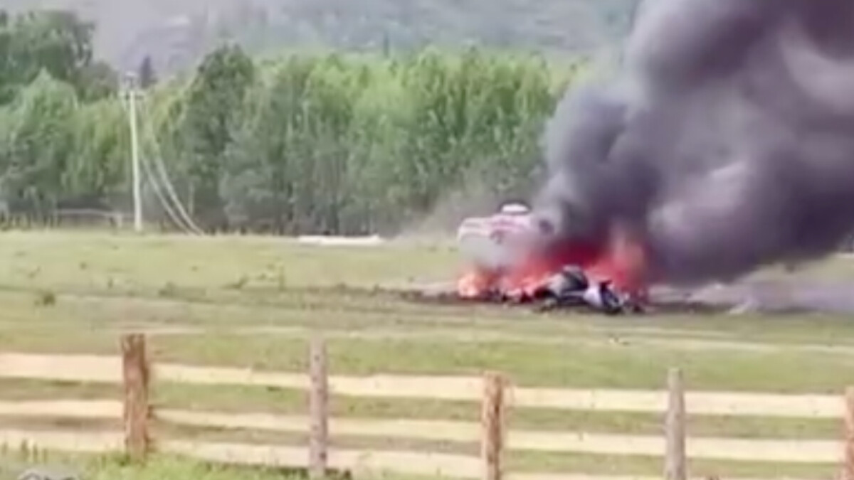 Rusya’da elektrik kablosuna takılarak düşen helikopterde 6 kişi öldü