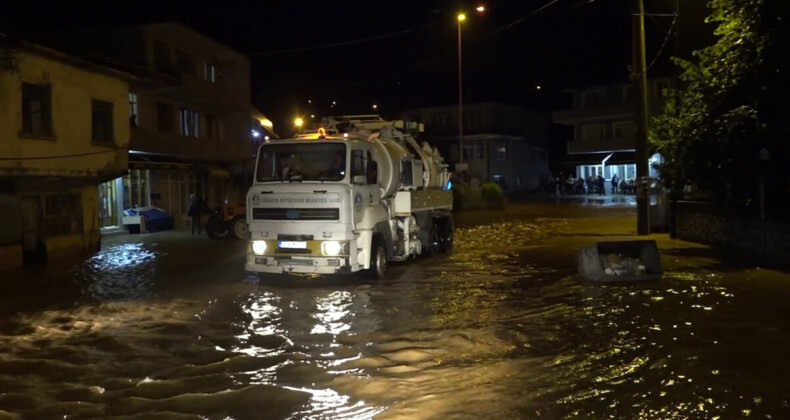 Sakarya’da sağanak: Su seviyesi 70 santimetre yükseldi