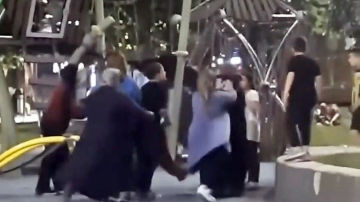 Sakarya’daki kadın kavgası kamerada