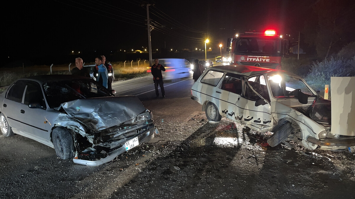 Samsun’da otomobiller çarpıştı: 6 kişi yaralandı